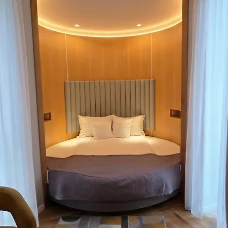 Vivaldi Отель 4*